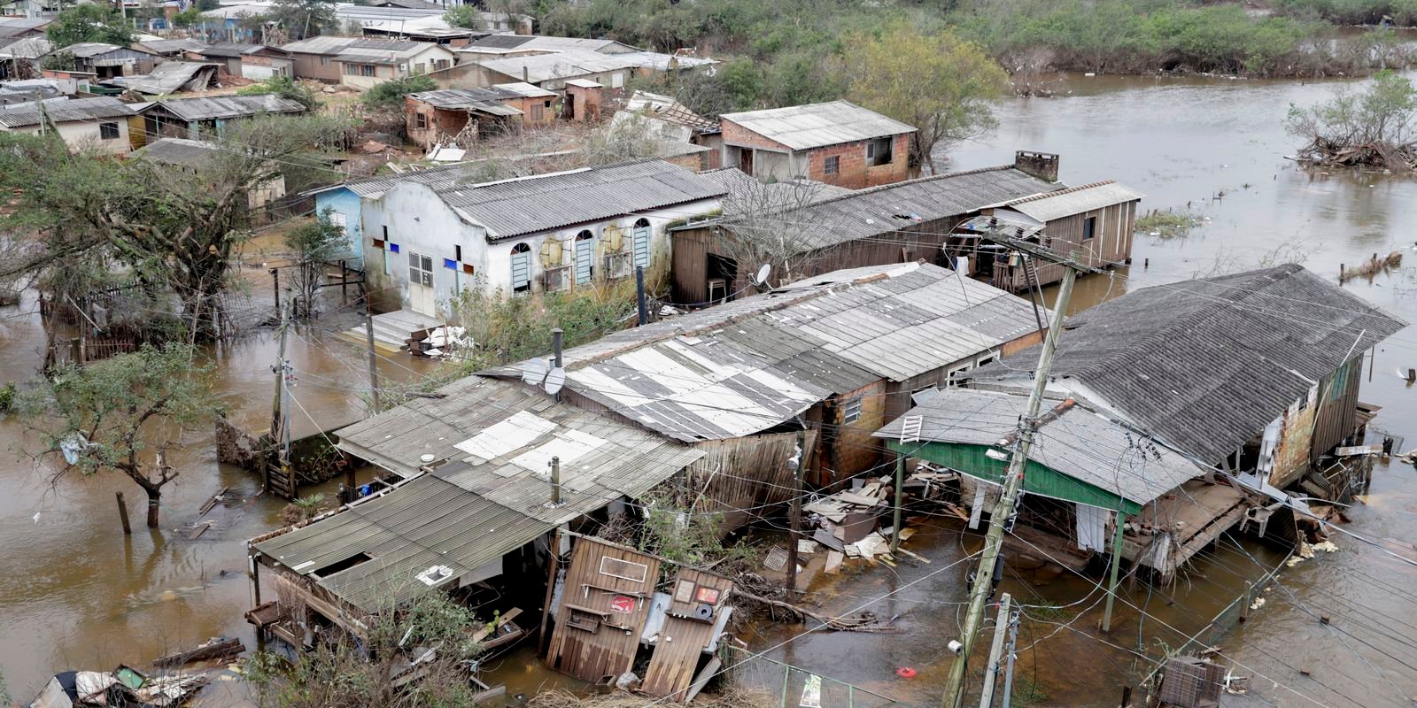 Lula e Eduardo Leite assinam acordo para reconstrução do RS