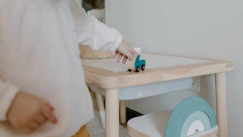 Bancos e banquetas infantis: conforto e funcionalidade no espaço das crianças