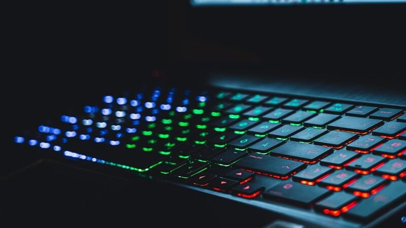 Manutenção de Notebook em Zona Leste: Cuidados para Melhorar Desempenho e Durabilidade
