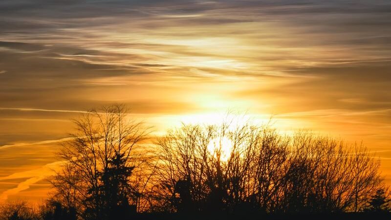 Como Consultar o Pôr do Sol Hoje na Sua Cidade